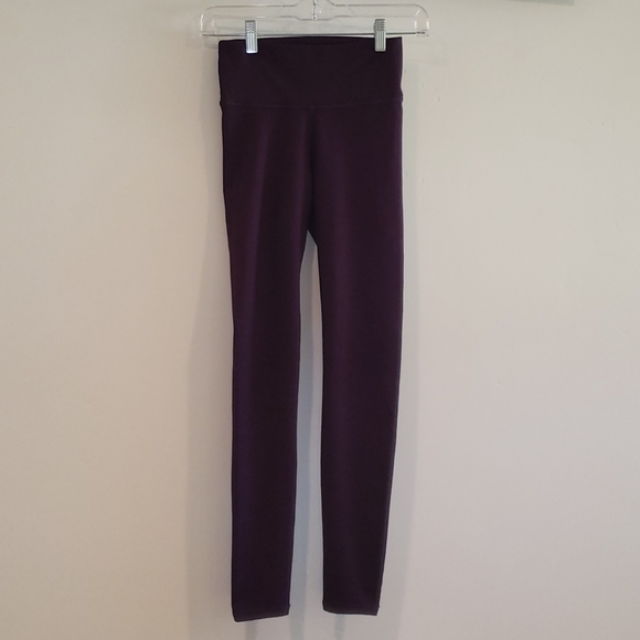 Fabletics Define High-Waisted Legging - Picture 5 of 9